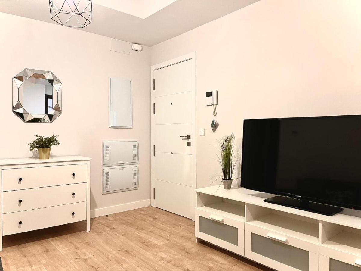 Sky Garden Trip Malaga Apartment Bagian luar foto