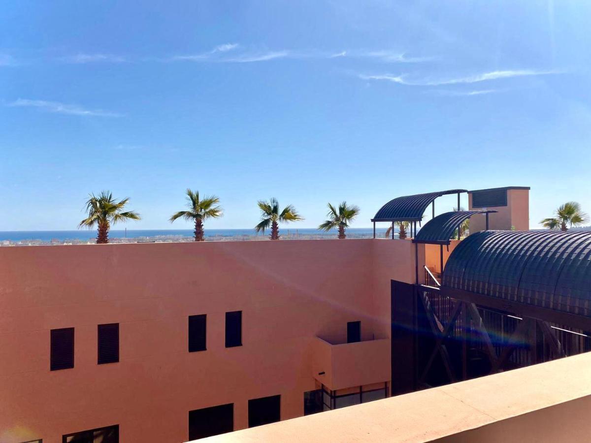 Sky Garden Trip Malaga Apartment Bagian luar foto